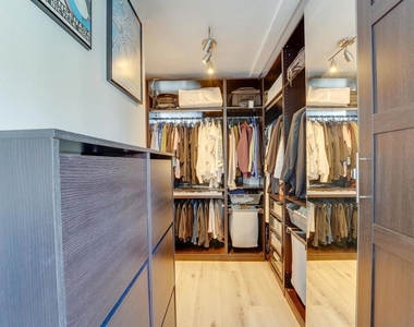 3920 Riviera Dr - Photo Thumbnail 7