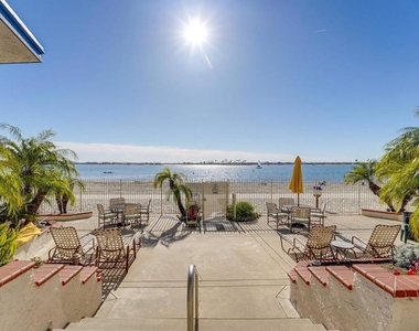 3920 Riviera Dr - Photo Thumbnail 13