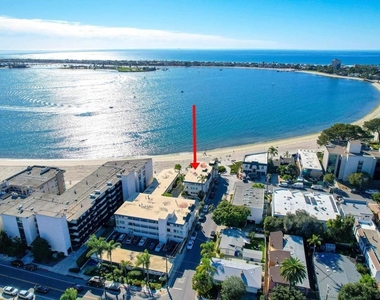 3920 Riviera Dr - Photo Thumbnail 18