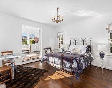 537 N June Street - Photo Thumbnail 8