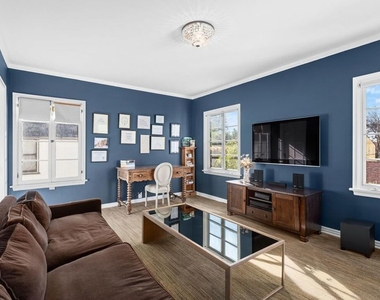 537 N June Street - Photo Thumbnail 12