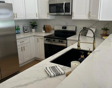 77640 Woodhaven Drive N - Photo Thumbnail 10