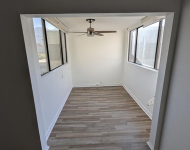 425 Bradshaw Lane - Photo Thumbnail 13