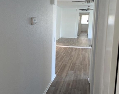 425 Bradshaw Lane - Photo Thumbnail 18