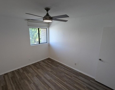 425 Bradshaw Lane - Photo Thumbnail 8