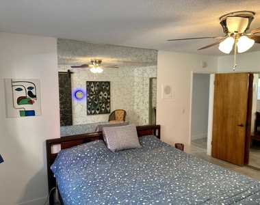 9831 Mesquite Avenue - Photo Thumbnail 22