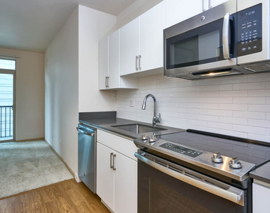 130 Harvard Avenue East - Photo Thumbnail 5