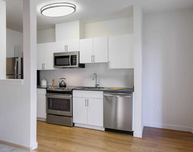130 Harvard Avenue East - Photo Thumbnail 8