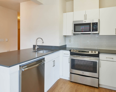 130 Harvard Avenue East - Photo Thumbnail 2