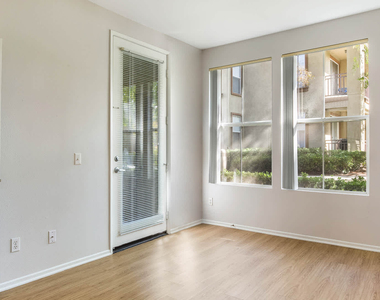 27105 Silver Oak Lane - Photo Thumbnail 26