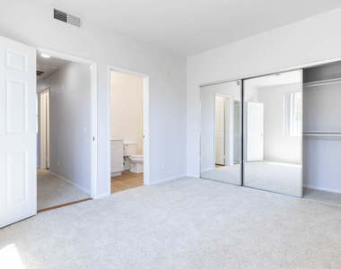 27105 Silver Oak Lane - Photo Thumbnail 29
