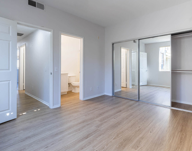 27105 Silver Oak Lane - Photo Thumbnail 67