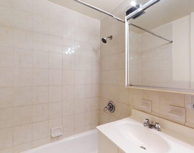 107 West 69th Street - Photo Thumbnail 3