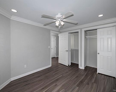 5000 Townhouse Drive - Photo Thumbnail 6