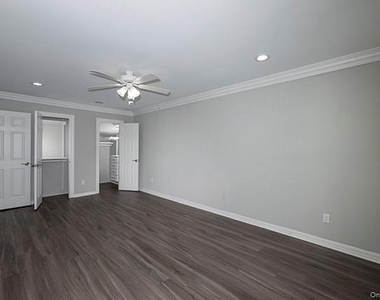 5000 Townhouse Drive - Photo Thumbnail 9