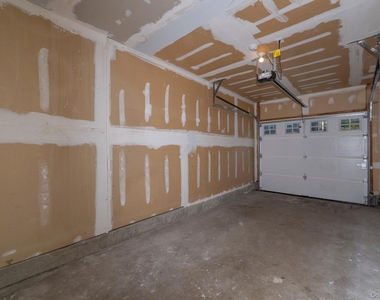 5000 Townhouse Drive - Photo Thumbnail 11