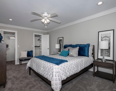 5000 Townhouse Drive - Photo Thumbnail 9