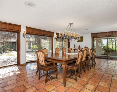8 Plaka Court - Photo Thumbnail 14