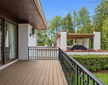 8 Plaka Court - Photo Thumbnail 24