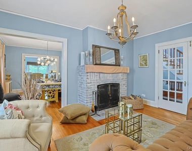 21 Anderson Avenue - Photo Thumbnail 9