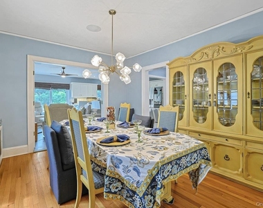 21 Anderson Avenue - Photo Thumbnail 10