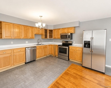 43 Glenmere Homesites Road - Photo Thumbnail 4