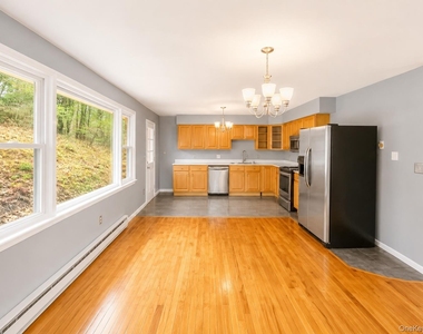 43 Glenmere Homesites Road - Photo Thumbnail 5