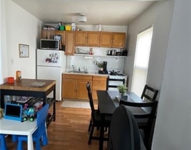 76 Benson Street - Photo Thumbnail 3