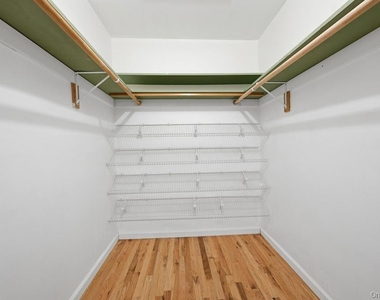 20 Williamsburg Drive - Photo Thumbnail 27