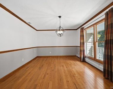 20 Williamsburg Drive - Photo Thumbnail 8