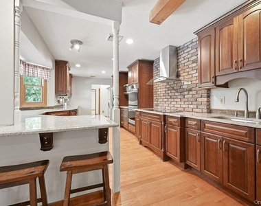 20 Williamsburg Drive - Photo Thumbnail 14