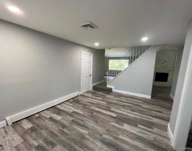 18 William Street - Photo Thumbnail 2