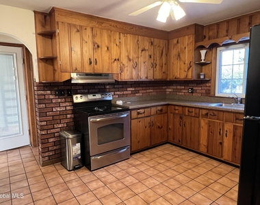 24 Venezio Avenue - Photo Thumbnail 2