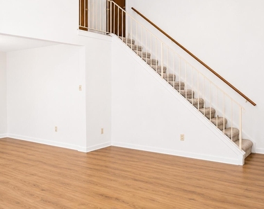 44 Thimbleberry Road - Photo Thumbnail 16