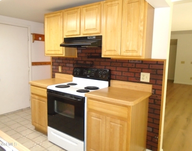 44 Thimbleberry Road - Photo Thumbnail 9