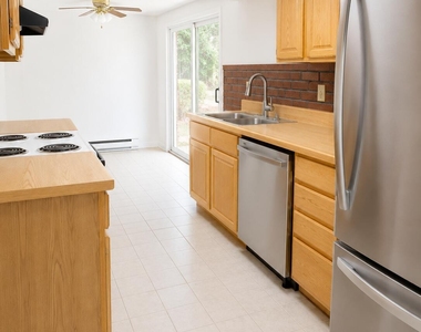 44 Thimbleberry Road - Photo Thumbnail 10