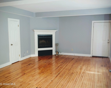 199 Jay Street - Photo Thumbnail 2
