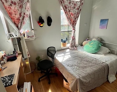 1020 Park Place - Photo Thumbnail 5