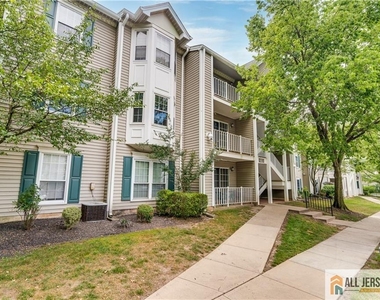 35 Brighton Way - Photo Thumbnail 10