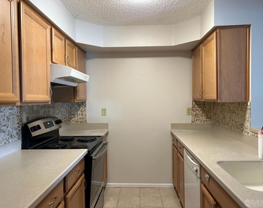 614 Aspen Drive - Photo Thumbnail 4