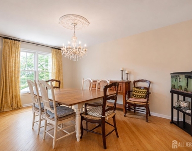 812 Columbus Avenue - Photo Thumbnail 26