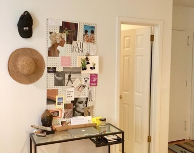 344 E 20th Street - Photo Thumbnail 2