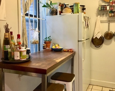 344 E 20th Street - Photo Thumbnail 4