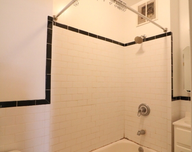 443 West 49th Street - Photo Thumbnail 7