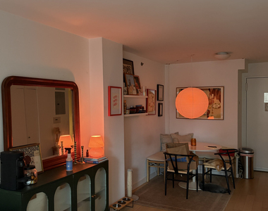222 East 39th Street - Photo Thumbnail 9