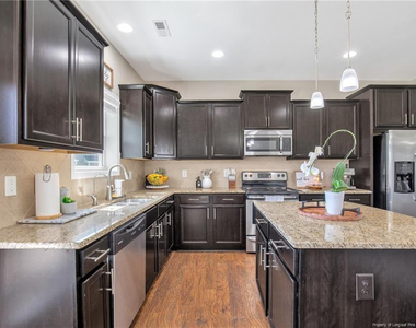 150 Pendleton Street - Photo Thumbnail 9