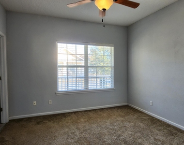 1716 Forest Lake Circle - Photo Thumbnail 10
