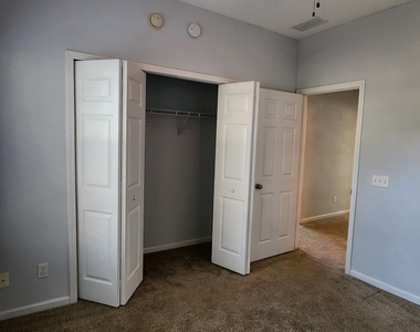 1716 Forest Lake Circle - Photo Thumbnail 13