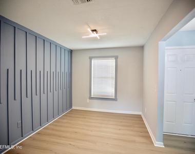 3542 Sheldrake Drive - Photo Thumbnail 7