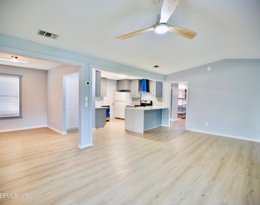 3542 Sheldrake Drive - Photo Thumbnail 4